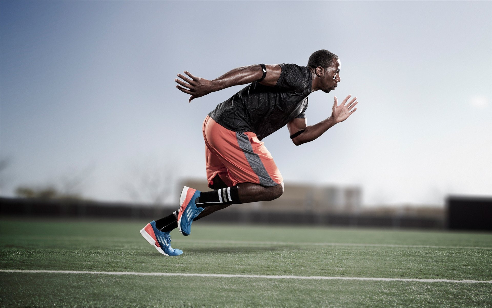 英超终场哨响：逆境中奋勇拼搏的感人瞬间，英超比赛中场休息多久